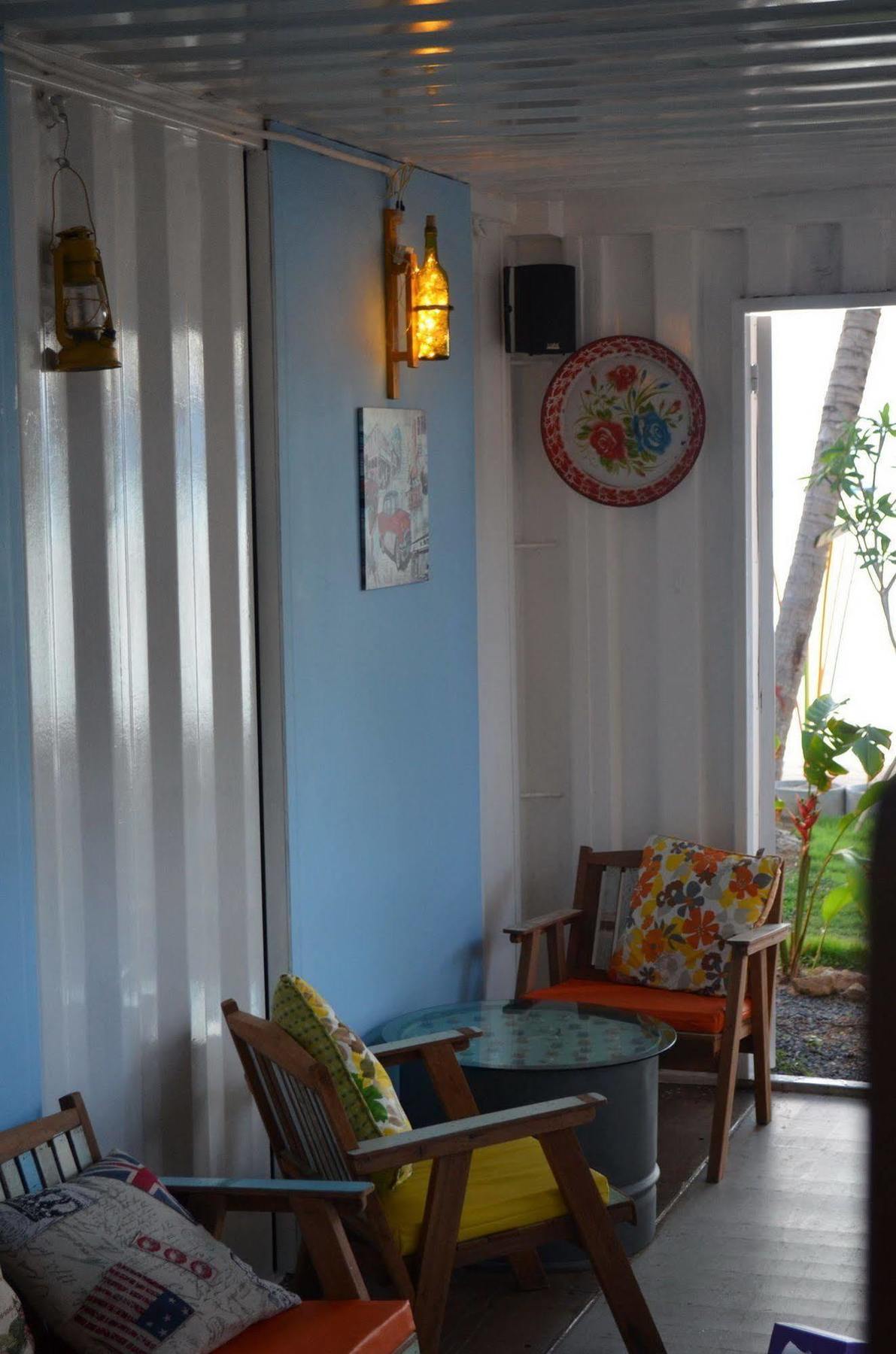 Think & Retro Cafe Lipa Noi Samui Hostel Exterior photo